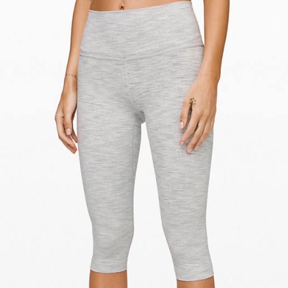 Lululemon Wunder Under High Rise 1/2 tight